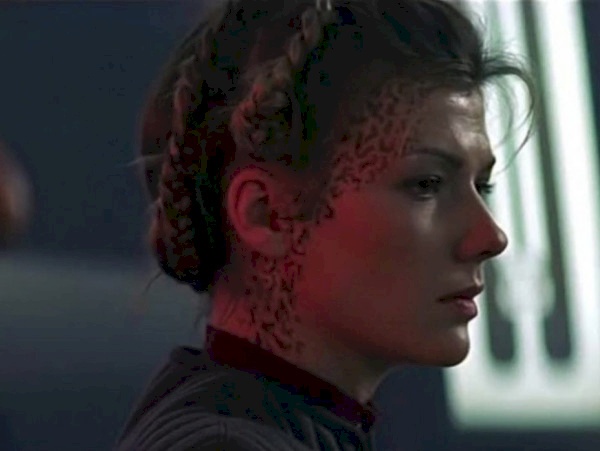 وفاة ممثلة شهيرة في ظروف غامضة