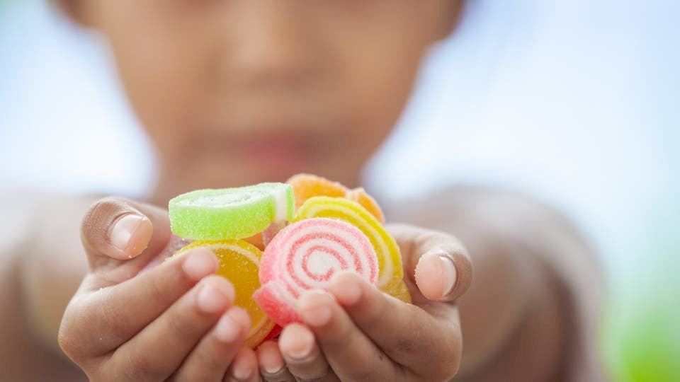 منظمة الصحة: كمية السكر عالية جداً في طعام الأطفال