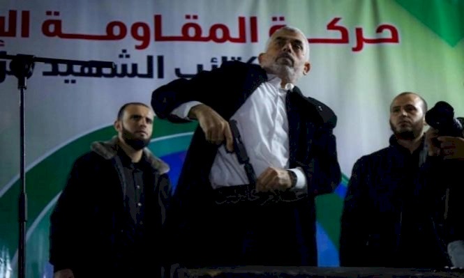 واللا العبري : السنوار أقوى رجل بغزة