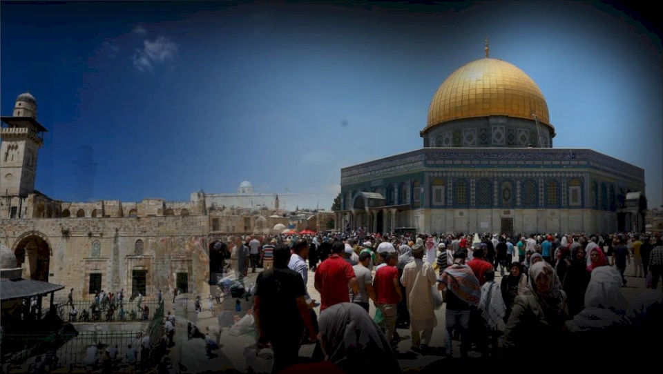 رئيس اتحاد علماء المسلمين يجيز زيارة القدس