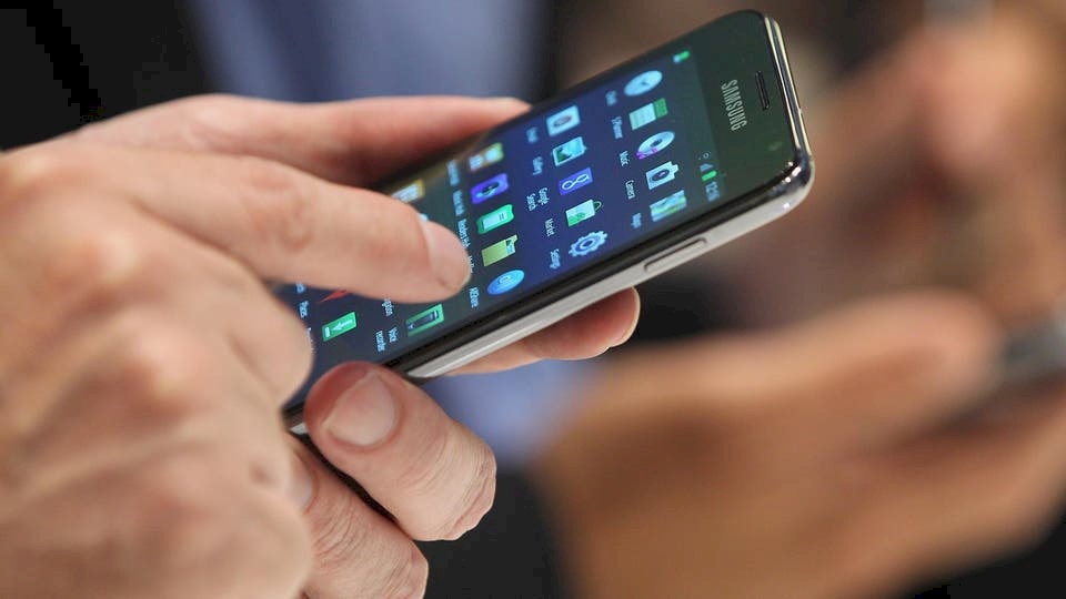 لهذا السبب حذارِ من استعمال هاتفك أثناء فترة الراحة من العمل