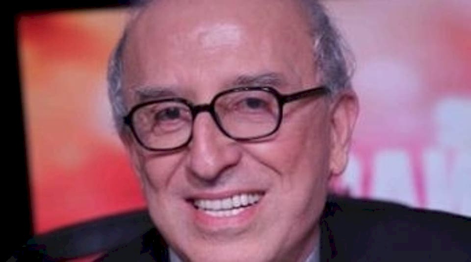 رحيل "صانع النجوم" سيمون أسمر 