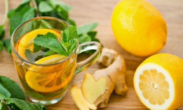 مشروب شاي الكركم لعلاج حب الشباب