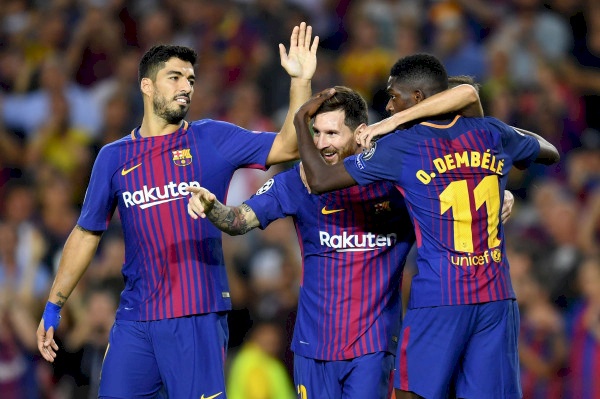 خلال المباراة.. ملثمون يسرقون منزل لاعب برشلونا 