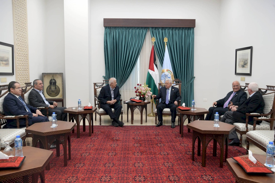 الرئيس يكلف رئيس لجنة الانتخابات ببدء التحضير لإجرائها