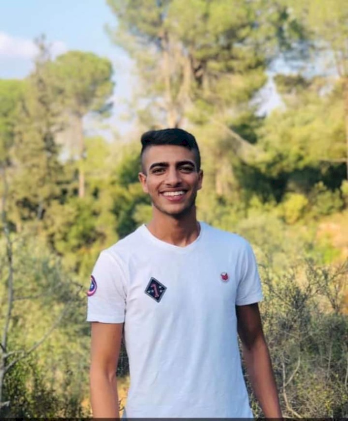 وفاة أسير محرر  أثناء عمله بقطف الزيتون