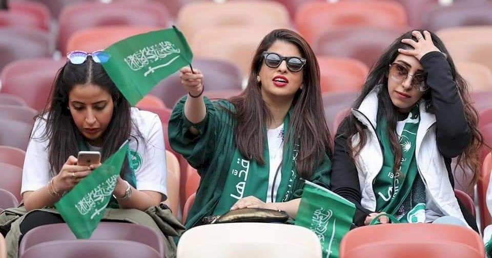 بهذه الشروط..السماح للنساء السعوديات بحضور المباريات