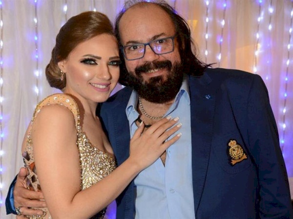إيمي طلعت زكريا تحرّم على نفسها هذا الشيء طوال عمرها حزنا على والدها