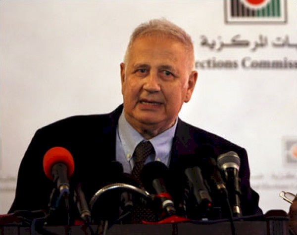 قريباً وفد من لجنة الانتخابات الى غزة