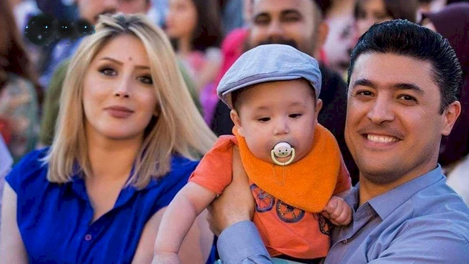 موت غامض.. رصاصات في رأس صحفي عراقي وزوجته وطفله!