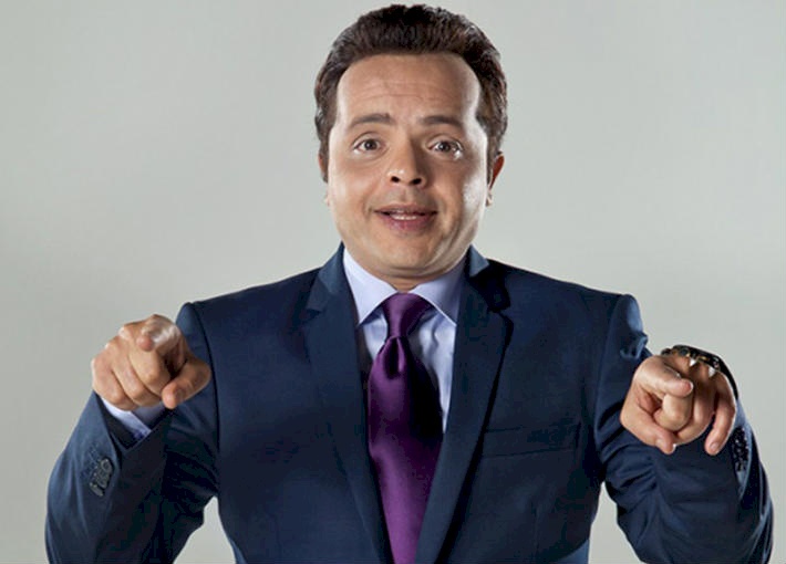 محمد هنيدي يرد على افيخاي ادرعي بعدما سرق الاكل العربي