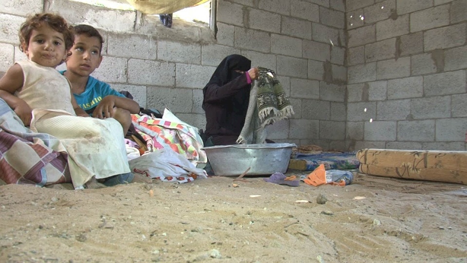 حياة بائسة في غزة بسبب الفقر