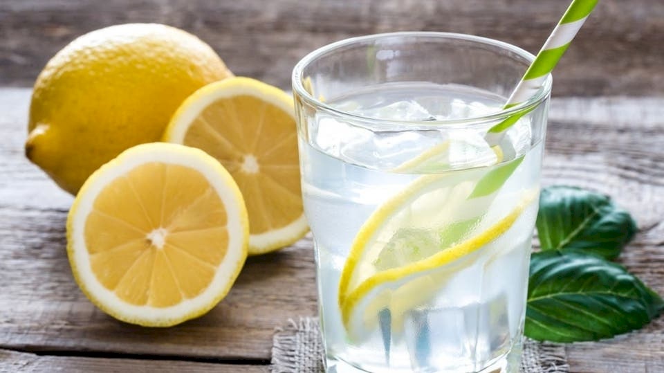ابدأ يومك بهذا المشروب