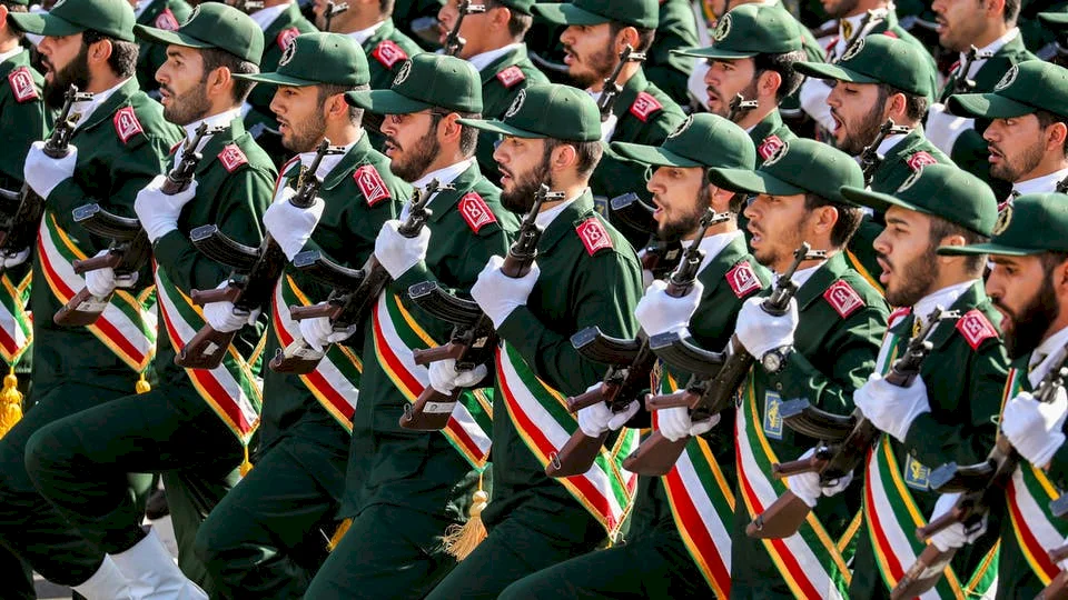 «الحرس الثوري» الإيراني: فككنا خلية تابعة لـ«الموساد» خططت لاستهداف مسؤولين مدنيين وعسكريين