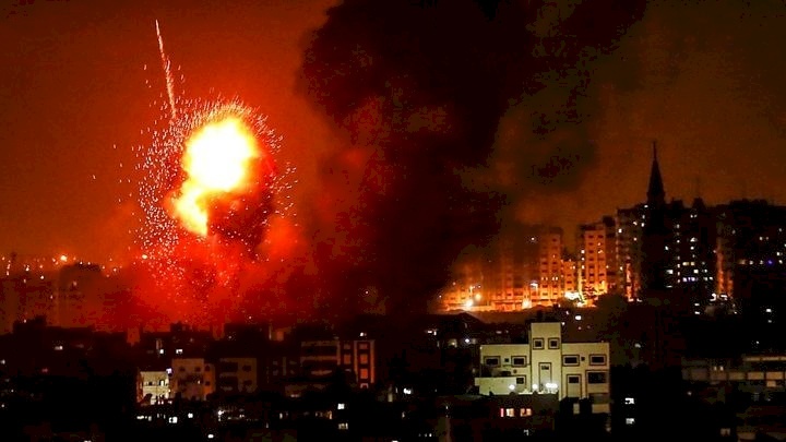 غارات إسرائيلية على أهداف في غزة واعتراض صاروخين فوق سديروت