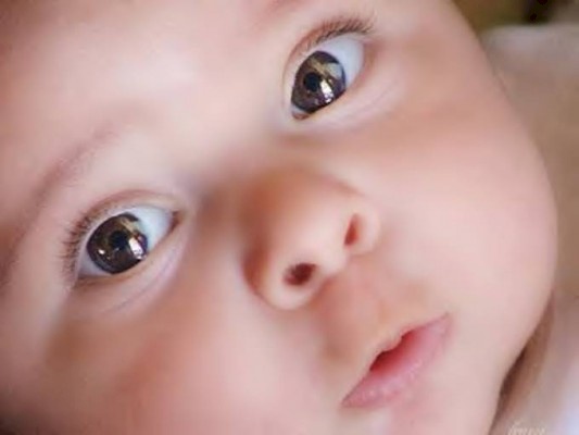 اخصائيو اطفال يقدمون نصائح هامة "لعيون سليمة" لأطفالكم