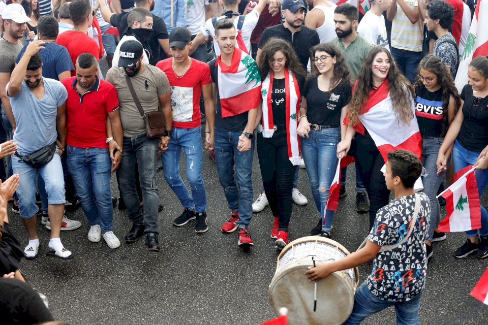 احياء ذكرى الاستقلال في لبنان بالمظاهرات