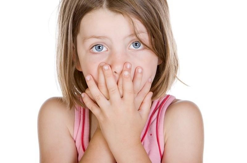 ما هي اسباب قرحة الفم عند الأطفال؟