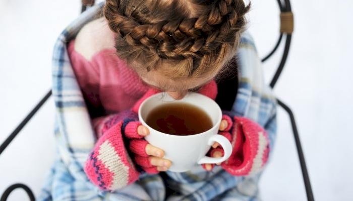 المشرويات الساخنة هامة للأطفال صباحاً