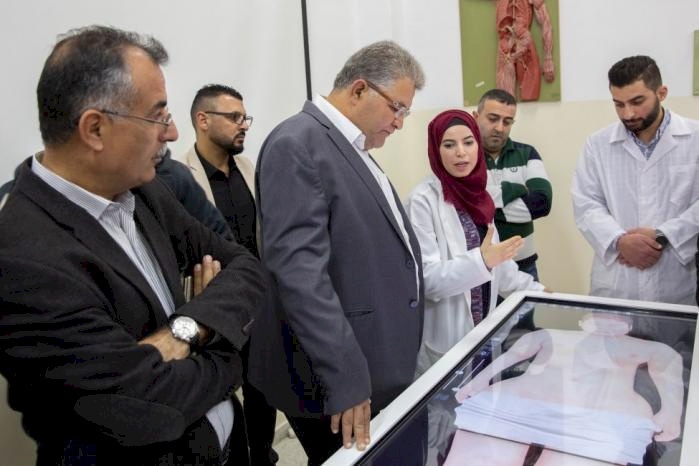 رئيس جامعة القدس يفتتح مختبرات التشريح الافتراضي الأولى من نوعها في الوطن