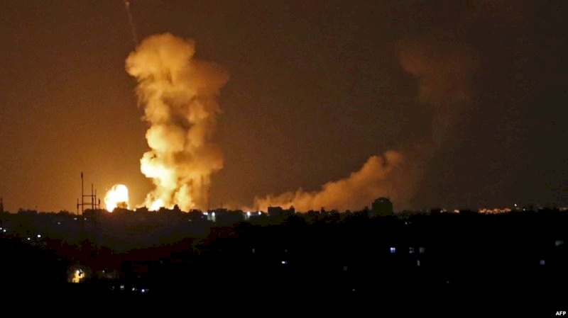 الاحتلال يقصف موقعاً شمال قطاع غزة