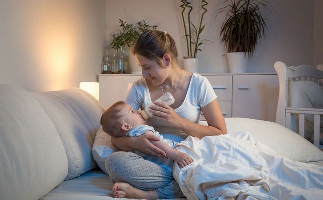 بالدليل- إذا حرمك طفلك الصغير من النوم فأنت الأكثر سعادة