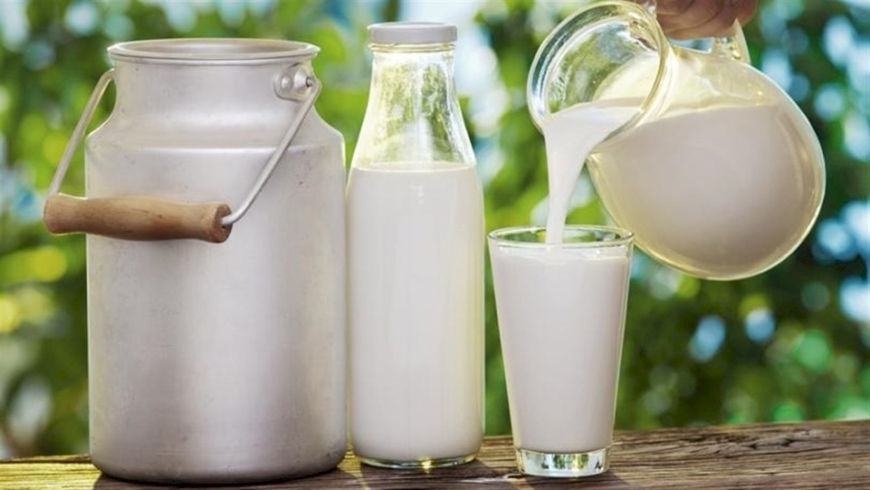 إذا واجهت هذه الأعراض.. توقف عن شرب الحليب فوراً