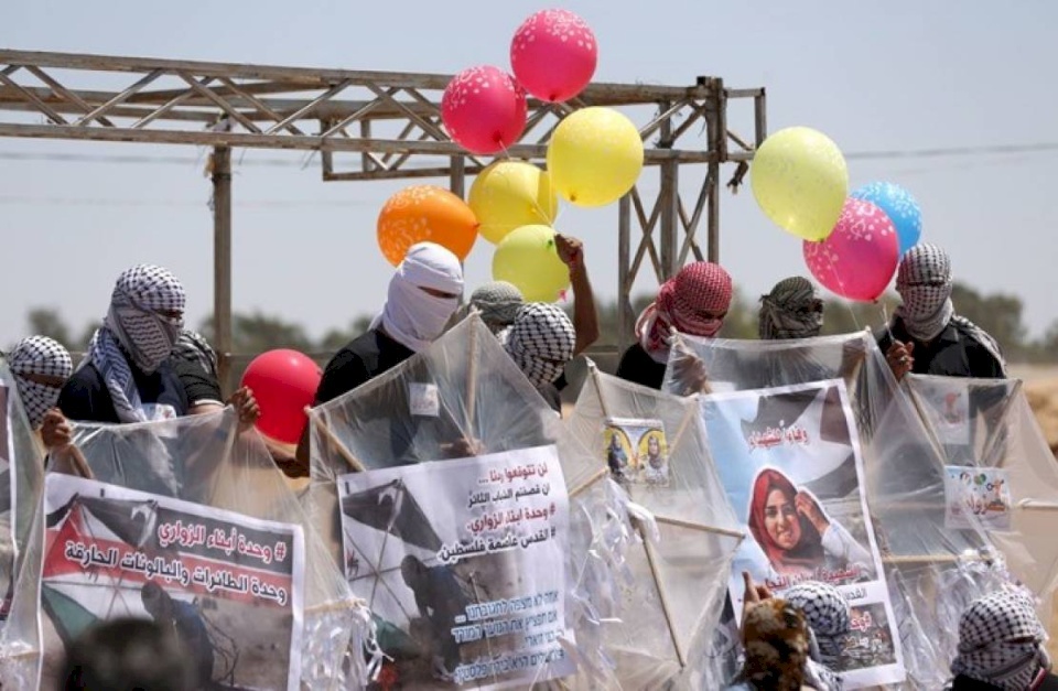 خلافات بين مصر وحماس سبب تجدد اطلاق البالونات الحارقة