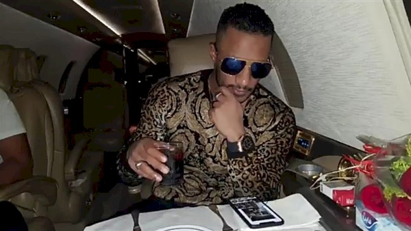 طيار مصري: محمد رمضان خرب بيتي ومسألش فيا بتليفون!