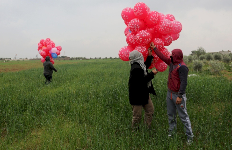 إسرائيل: عشرات البالونات المفخخة أطلقت من قطاع غزة اليوم