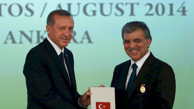رئيس تركيا السابق يوجه نصيحة لأردوغان حول مصر