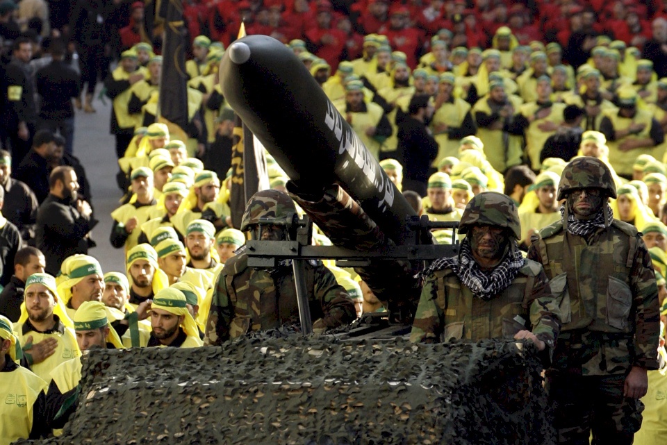 جيش الاحتلال: حزب الله يجهز صواريخ دقيقة لضرب إسرائيل