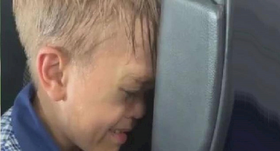 بالفيديو-  طفل بعمر 9 سنوات يرغب في الانتحار 