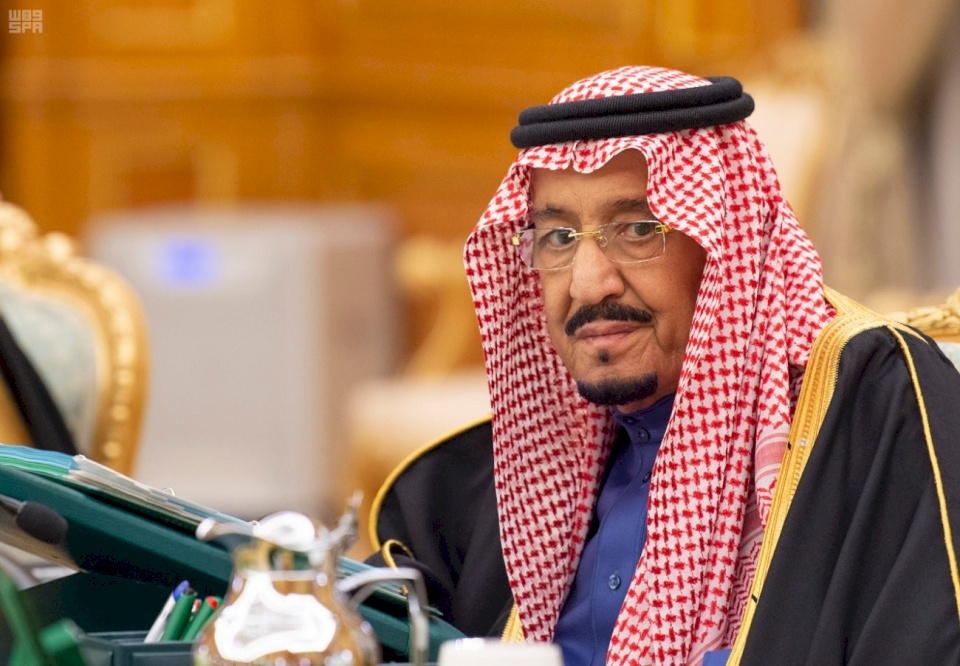 لأول مرة- ملك السعودية يستقبل حاخاماً يهودياً