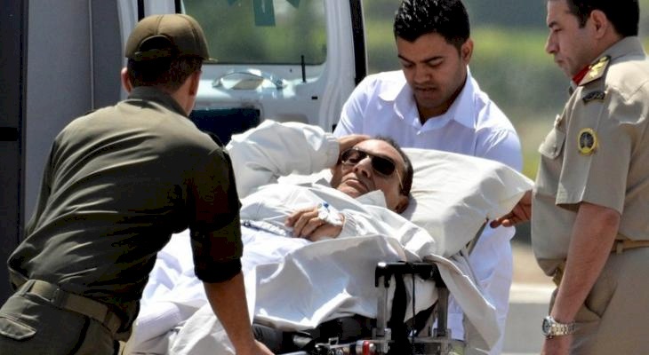 حسني مبارك في العناية المركزة وهذا ما قاله ابنه
