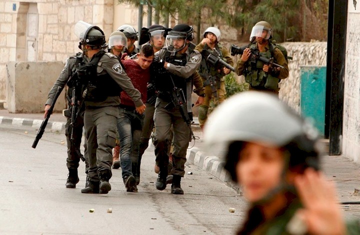 حملة اعتقالات مسعورة بالضفة والقدس