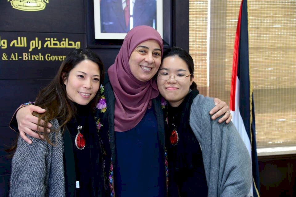 د.غنام تستقبل ممثلين عن مؤسسة بارسيك اليابانية وتكرم السيدتين ساكيكو وأوبا