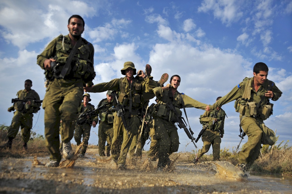 إسرائيل: سببان قد يؤديان إلى حرب بغزة هذا العام