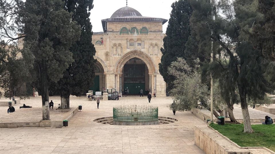 إغلاق المصليات المسقوفة داخل الأقصى والصلوات ستقام في الساحات