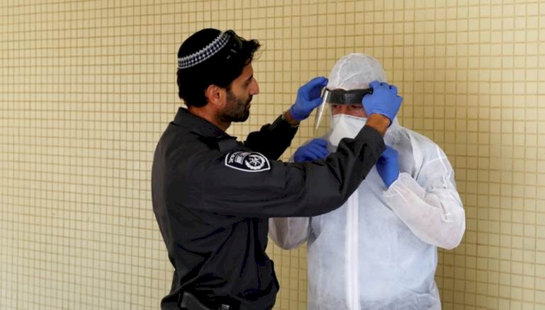 ارتفاع عدد المصابين بفيروس كورونا في دولة الاحتلال إلى 1238