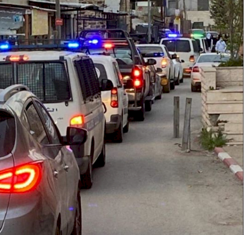 الأمن يفرض الحجر المنزلي الإلزامي على أهالي حزما 