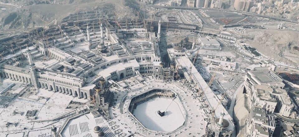 السعودية تلوّح بإمكانية إلغاء الحج هذا العام
