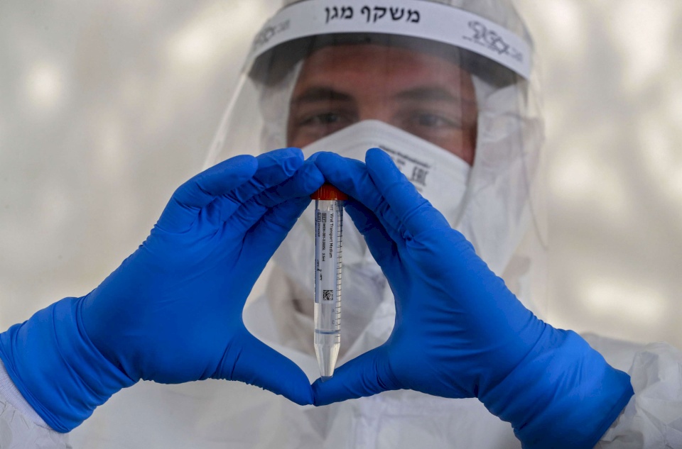 إسرائيل تبدأ استخدام عقار لعلاج مصابي كورونا