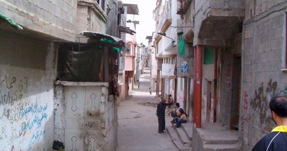 إغلاق مداخل مخيم طولكرم بعد كشف إصابتين بكورونا