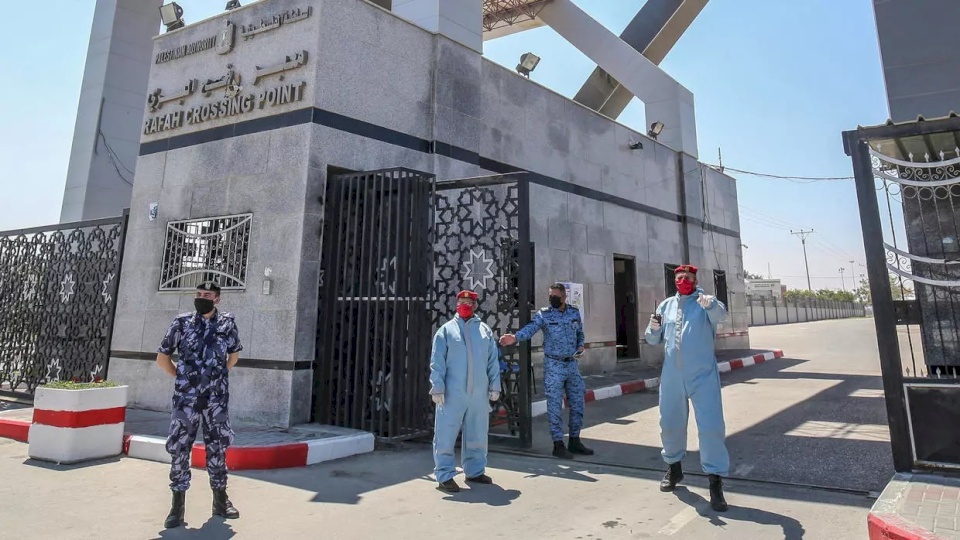 الصليب الأحمر: احتمال تفشي كورونا في غزة مُرعب