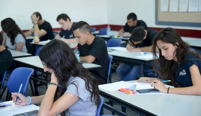 عودة تدريجية للمدارس في إسرائيل بدءاً من الأحد المقبل