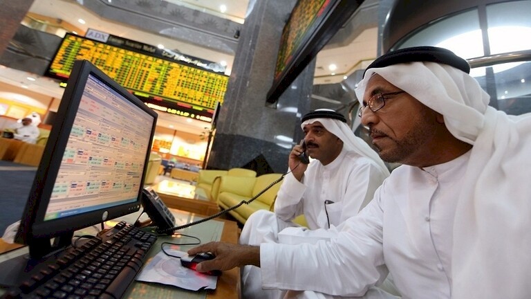 معظم بورصات الخليج تغلق مرتفعة مع صعود أسعار النفط