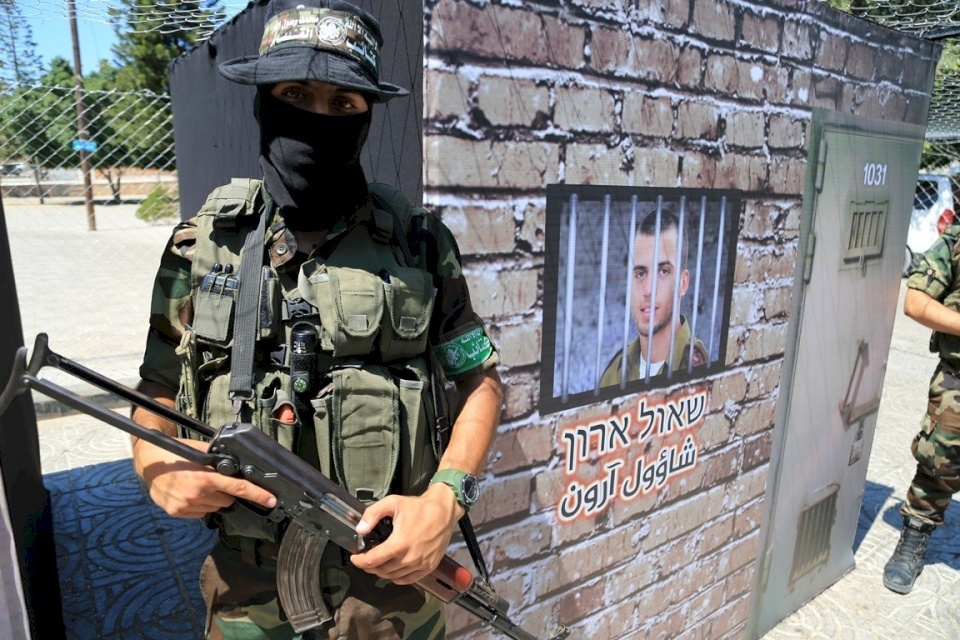 الصليب الأحمر: مستعدون للتوسط حول صفقة تبادل للأسرى