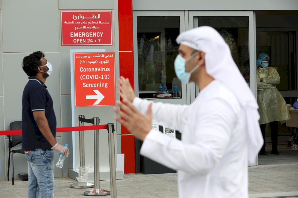 الإمارات.. عشرات الإصابات بكورونا في مواقع بناء لشركة "سامسونغ"