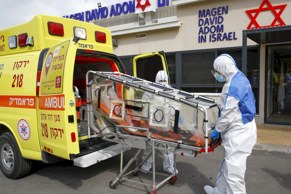 إسرائيل: 8 وفيات و632 إصابة جديدة بكورونا